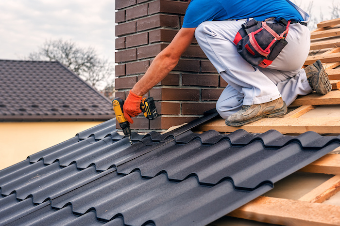 Choosing the Right Roofing Professionals for Long-Term Home Protection