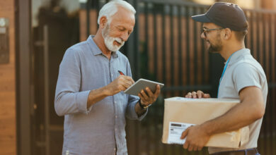 The Complete Guide to Choosing an Electronic Delivery Service for Small and Mid-Sized US Businesses
